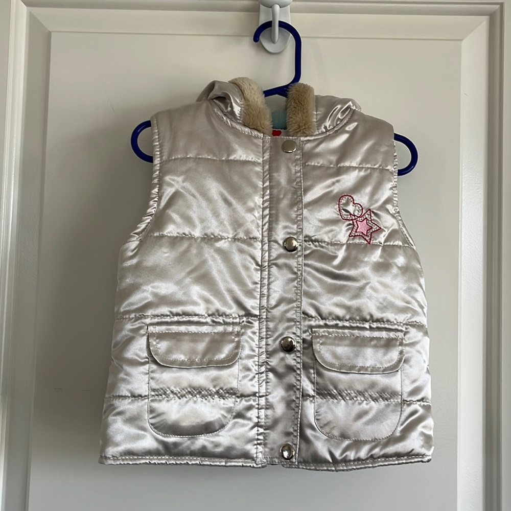 Young Hearts hooded vest size 3X